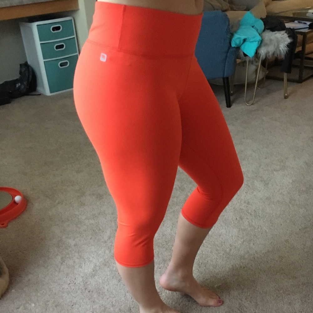 Fabletics Cropped Legging